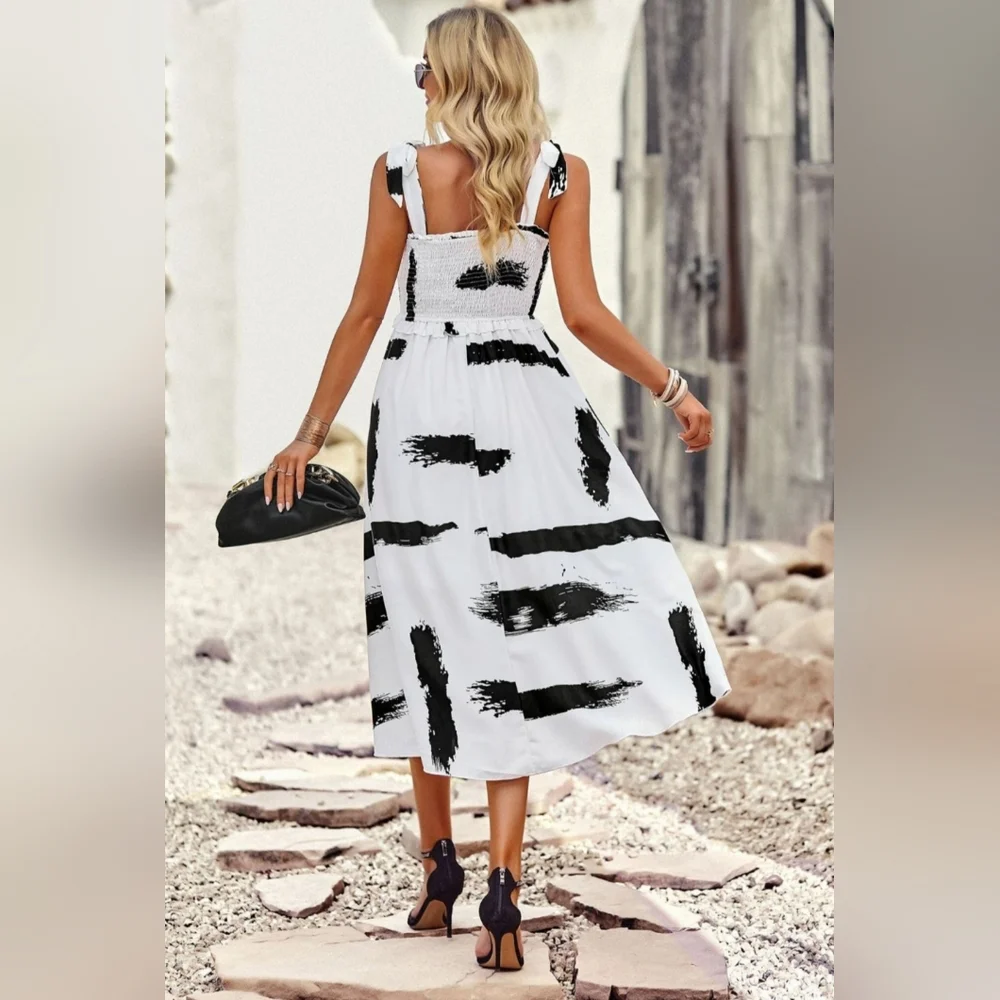Contrast Paintbrush White Black Sleeveless Smocked Bodice Summer Midi Dress_8